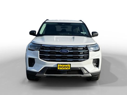 New 2026 Ford Explorer Active image 8