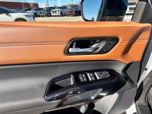 New 2026 Nissan Pathfinder Platinum w/ Cargo Package image 21