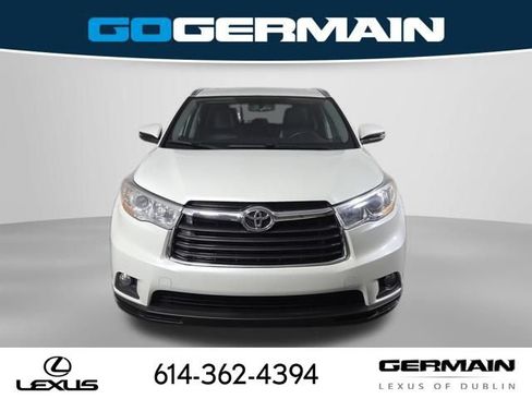 Used 2014 Toyota Highlander XLE AWD/4WD image 2