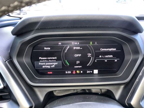 Used 2024 Audi Q4 e-tron Premium Plus image 15