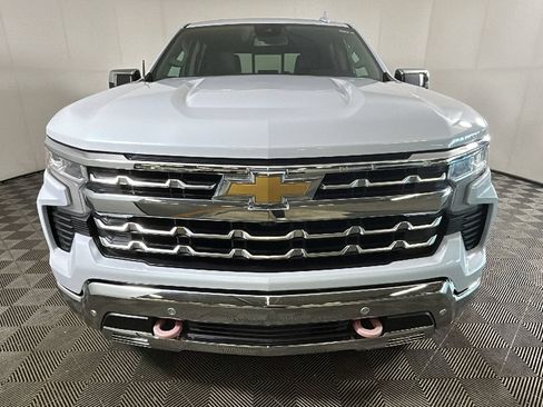 Used 2026 Chevrolet Silverado 1500 LTZ w/ LTZ Convenience Package II AWD/4WD image 9