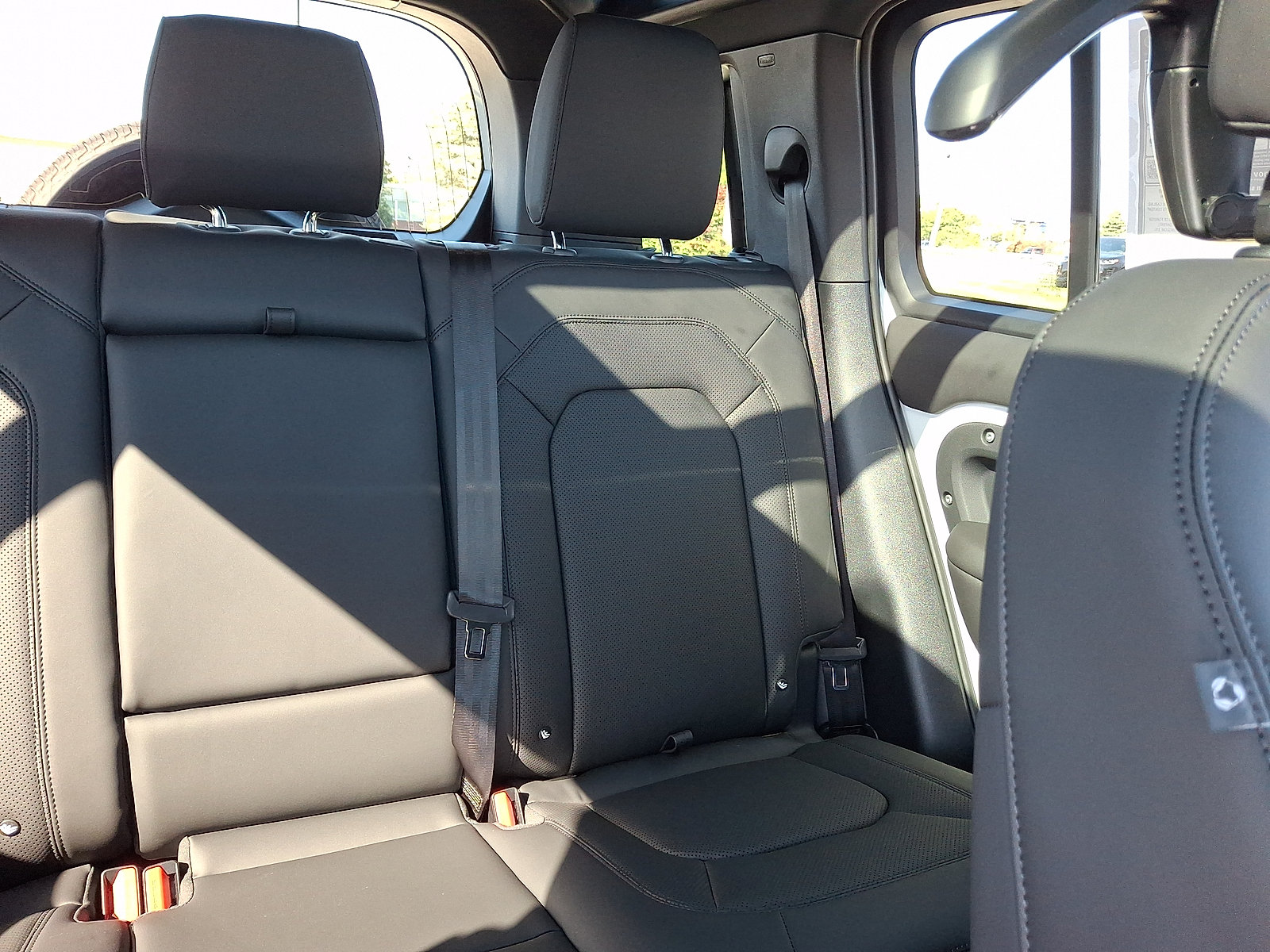 New 2026 Land Rover Defender 110 S AWD/4WD image 7