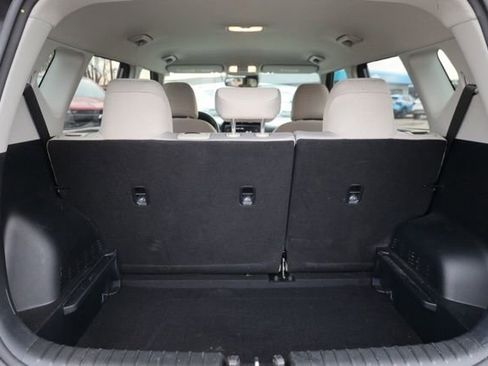 Used 2025 Kia Soul LX image 32