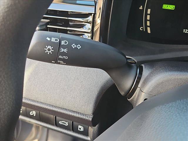 Used 2025 Toyota Camry LE w/ Convenience Package FWD image 15