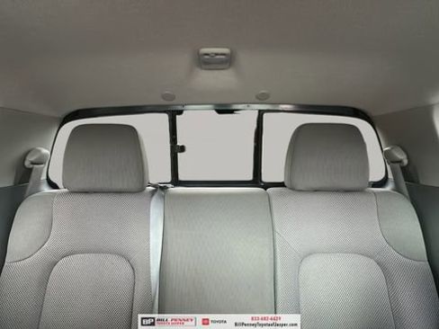 Used 2019 Nissan Frontier SV image 16