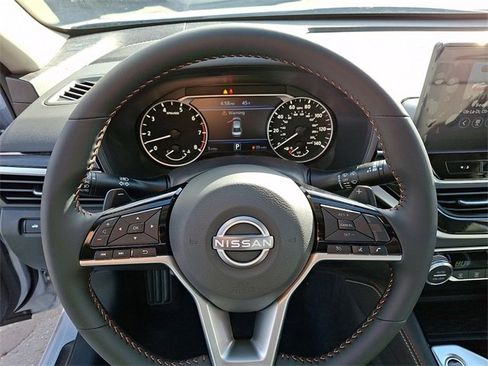 New 2025 Nissan Altima 2.5 SR w/ SR Premium Package image 9