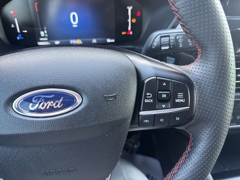 Used 2025 Ford Escape ST-Line Select image 25