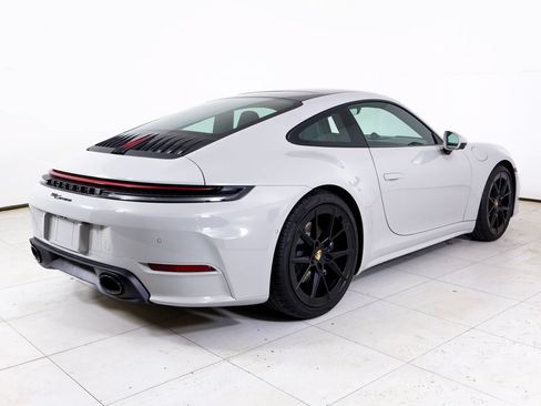 Certified 2026 Porsche 911 Carrera RWD image 31