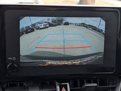 Used 2024 Toyota Corolla SE image 19