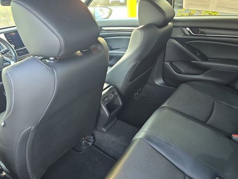 Used 2021 Honda Accord Sport image 10