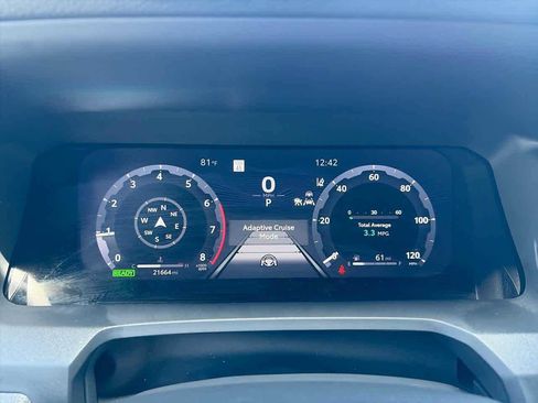 Used 2025 Toyota Tacoma 4x4 Double Cab Hybrid image 29