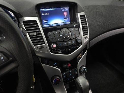 Used 2016 Chevrolet Cruze LT w/ RS Package FWD image 30