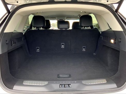 Used 2024 Lincoln Nautilus Premier image 33