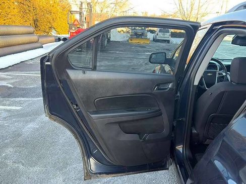 Used 2015 Chevrolet Equinox LT w/ Driver Convenience Package image 17