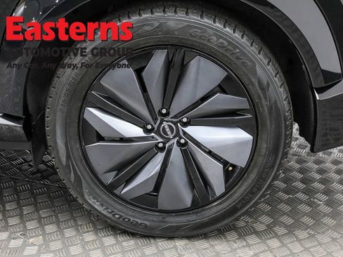 Used 2023 Nissan Ariya FWD image 32