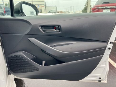 Used 2024 Toyota Corolla LE image 32