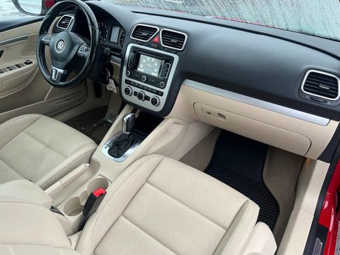 Used 2014 Volkswagen Eos Komfort image 25