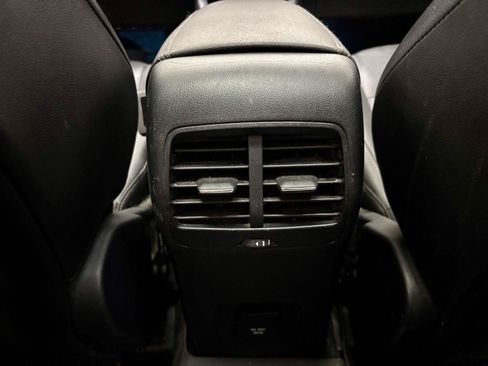 Used 2020 Ford Escape Titanium w/ Titanium Premium Package 2.0 AWD/4WD image 21