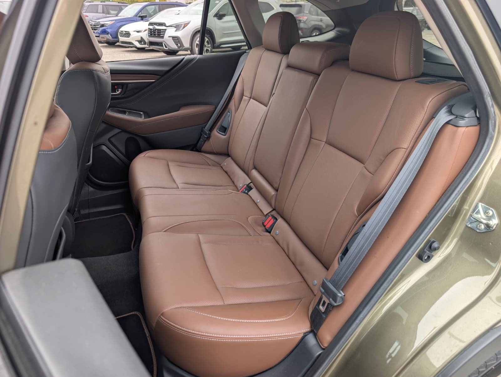 Used 2020 Subaru Outback Touring AWD/4WD image 31
