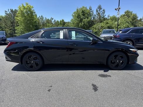 New 2026 Hyundai Elantra SEL Sport Premium FWD image 8