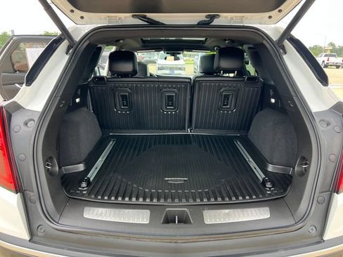 Used 2024 Cadillac XT5 Premium Luxury w/ LPO, Floor Liner Package AWD/4WD image 19