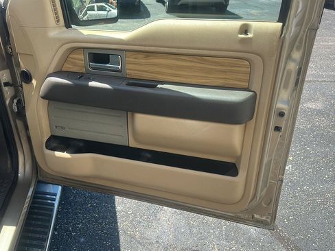 Used 2011 Ford F150 Lariat w/ Lariat Plus Pkg AWD/4WD image 12