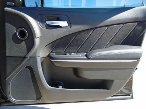 Used 2023 Dodge Charger SXT image 31