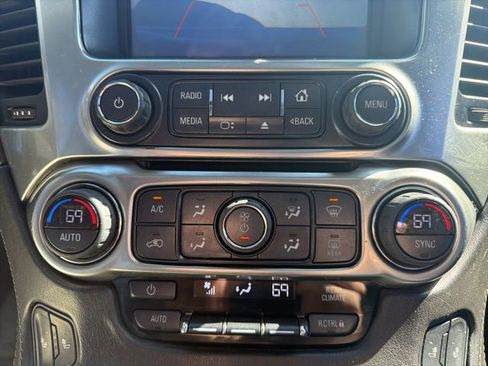 Used 2020 Chevrolet Tahoe LT image 33