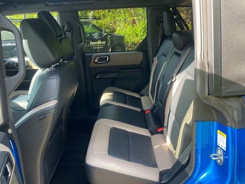 Used 2024 Ford Bronco Wildtrak image 9