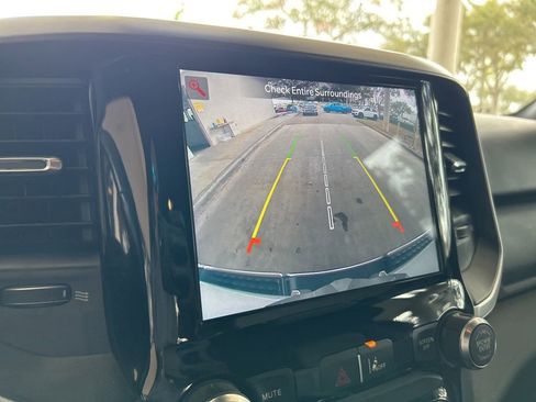 Used 2022 RAM 1500 Big Horn image 9