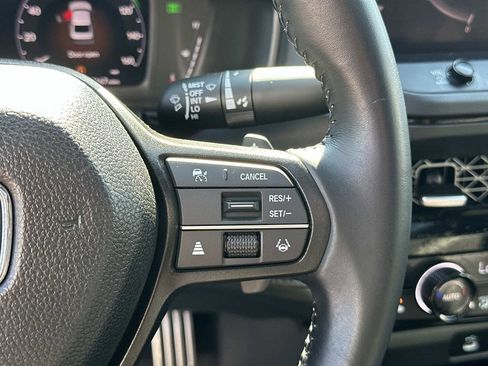 Used 2025 Honda Accord Sport image 18