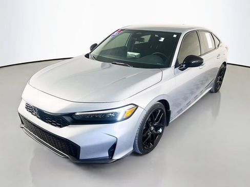 Used 2025 Honda Civic Sport image 4