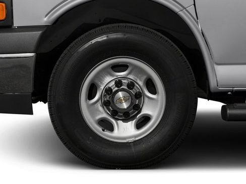 Used 2017 Chevrolet Express 2500 LS image 14