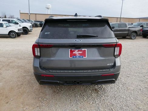 New 2026 Ford Explorer ST-Line w/ ST-Line Street Pack image 6