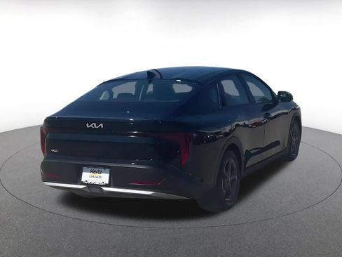 Used 2025 Kia K4 FWD image 12
