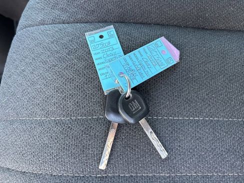 Used 2023 Chevrolet Express 2500 w/ Driver Convenience Package image 31