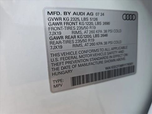 Used 2024 Audi Q3 2.0T Premium Plus w/ Premium Plus Package image 26