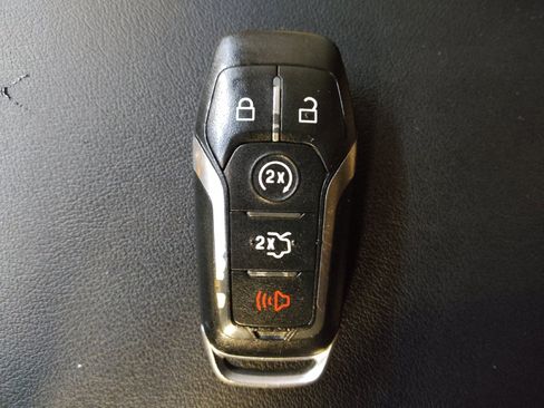 Used 2015 Ford Edge SEL w/ Equipment Group 201A FWD image 32