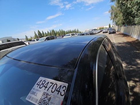 Used 2023 Cadillac Lyriq 2WD image 9