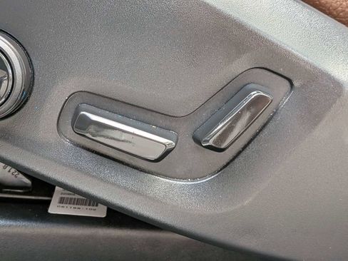 Used 2023 Volvo XC60 B5 Plus AWD/4WD image 20