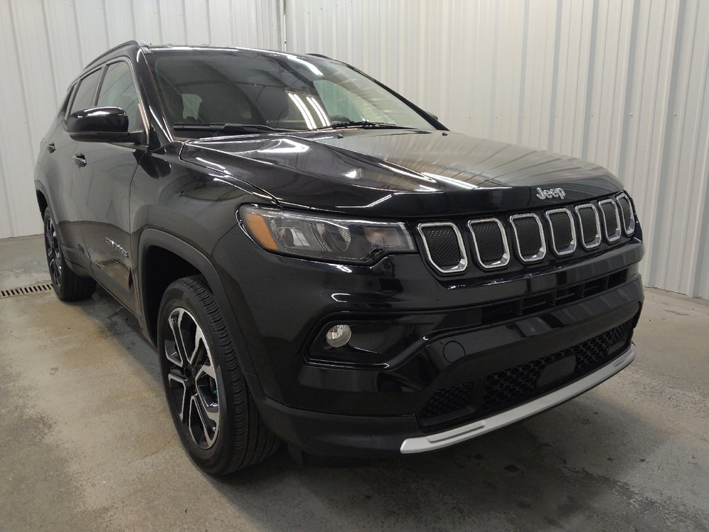Used 2022 Jeep Compass Limited AWD/4WD image 13