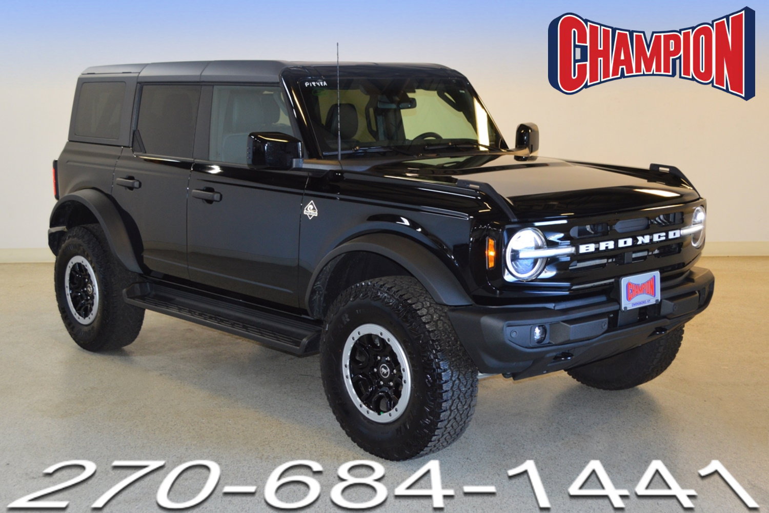 Used 2026 Ford Bronco Outer Banks w/ Sasquatch Package AWD/4WD image 1