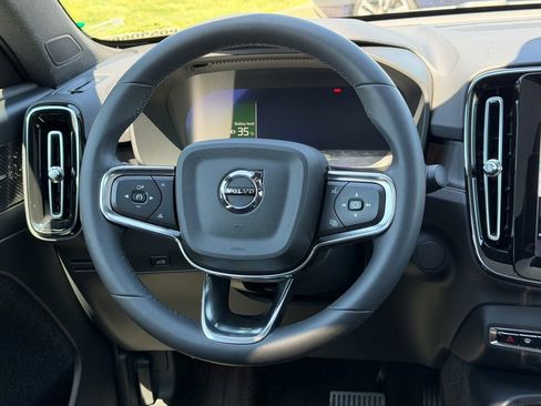 Certified 2023 Volvo C40 P8 Recharge Ultimate w/ Protection Package Premier AWD/4WD image 22
