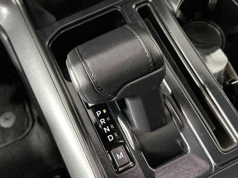 Used 2024 Ford F150 Lariat AWD/4WD image 16