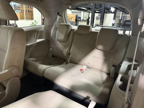 Used 2014 Honda Odyssey LX image 21