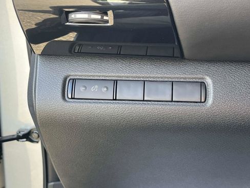 New 2025 Nissan Pathfinder S AWD/4WD image 29