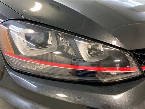 Used 2016 Volkswagen GTI SE w/ Lighting Package (SEL) FWD image 27