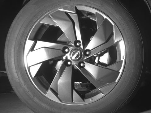 Used 2025 Nissan Rogue SV image 13