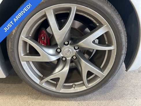 Used 2013 Nissan 370Z Touring w/ Sport Pkg RWD image 6