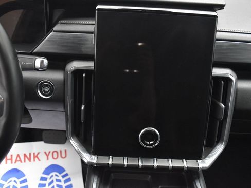 Used 2024 GMC Acadia Elevation AWD/4WD image 11